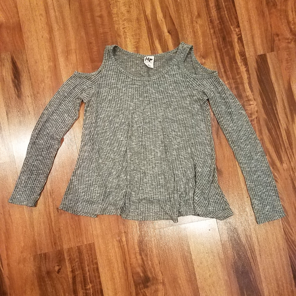 Tokyo Darling long sleeve cold shoulder top